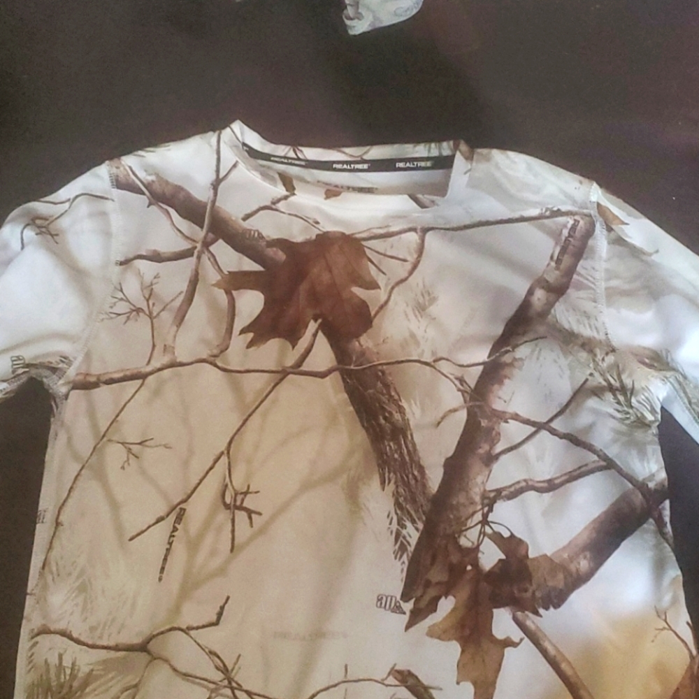 White camouflage thermal RealTree